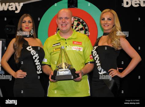 betway premier league darts - Betway